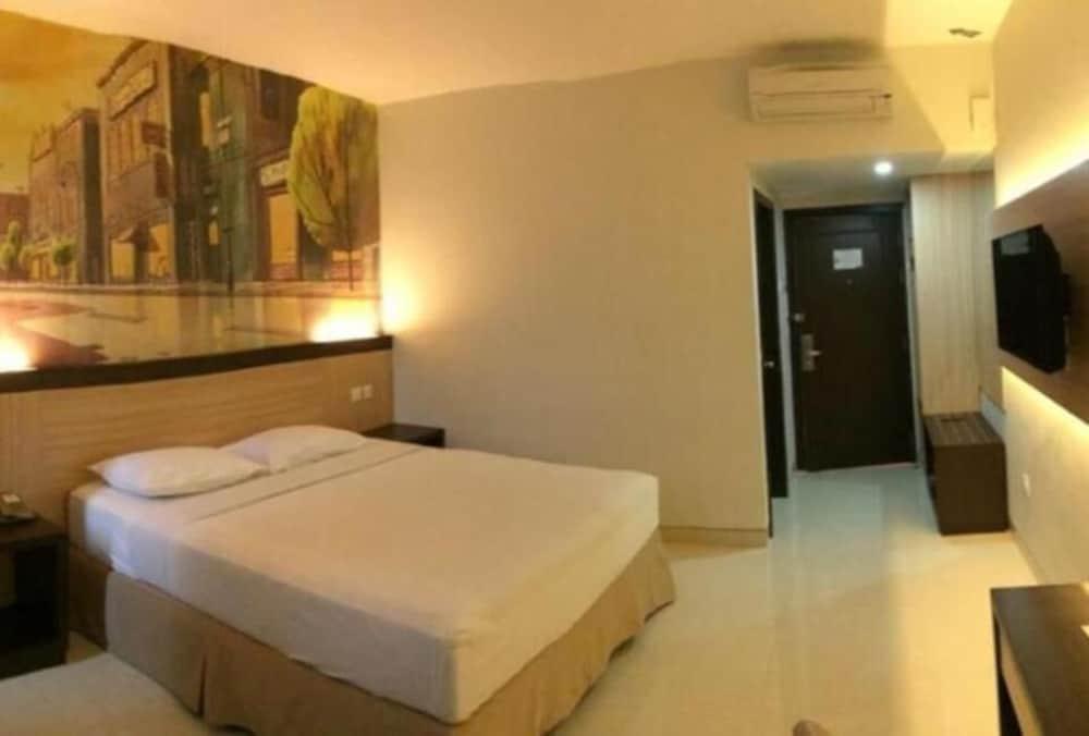 Yello Hotel Samarinda Bagian luar foto